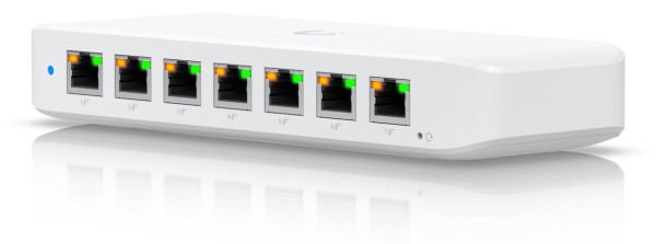 Ubiquiti UniFi USW-Ultra 8xGbE LAN port 7x PoE+ (52W) L2 menedzselhető switch