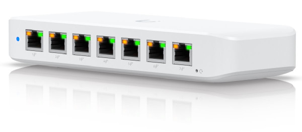 Ubiquiti UniFi USW-Ultra-210W 8xGbE LAN port 7x PoE+ (202W) LAN port L2 menedzselhető switch